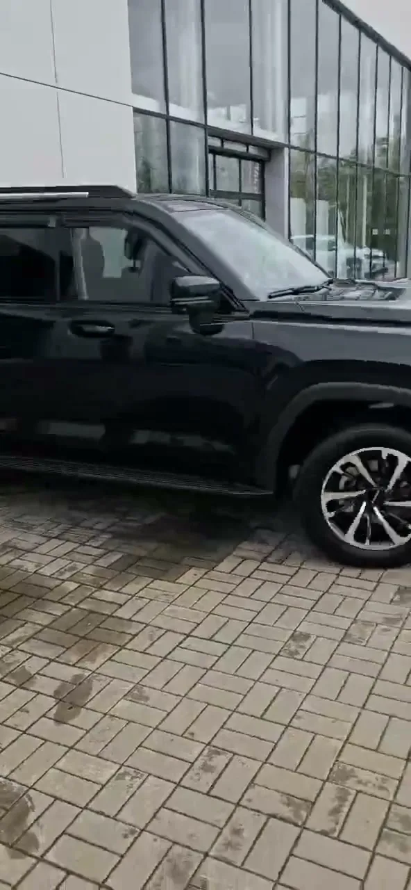 Семиместный автомобиль Haval H9