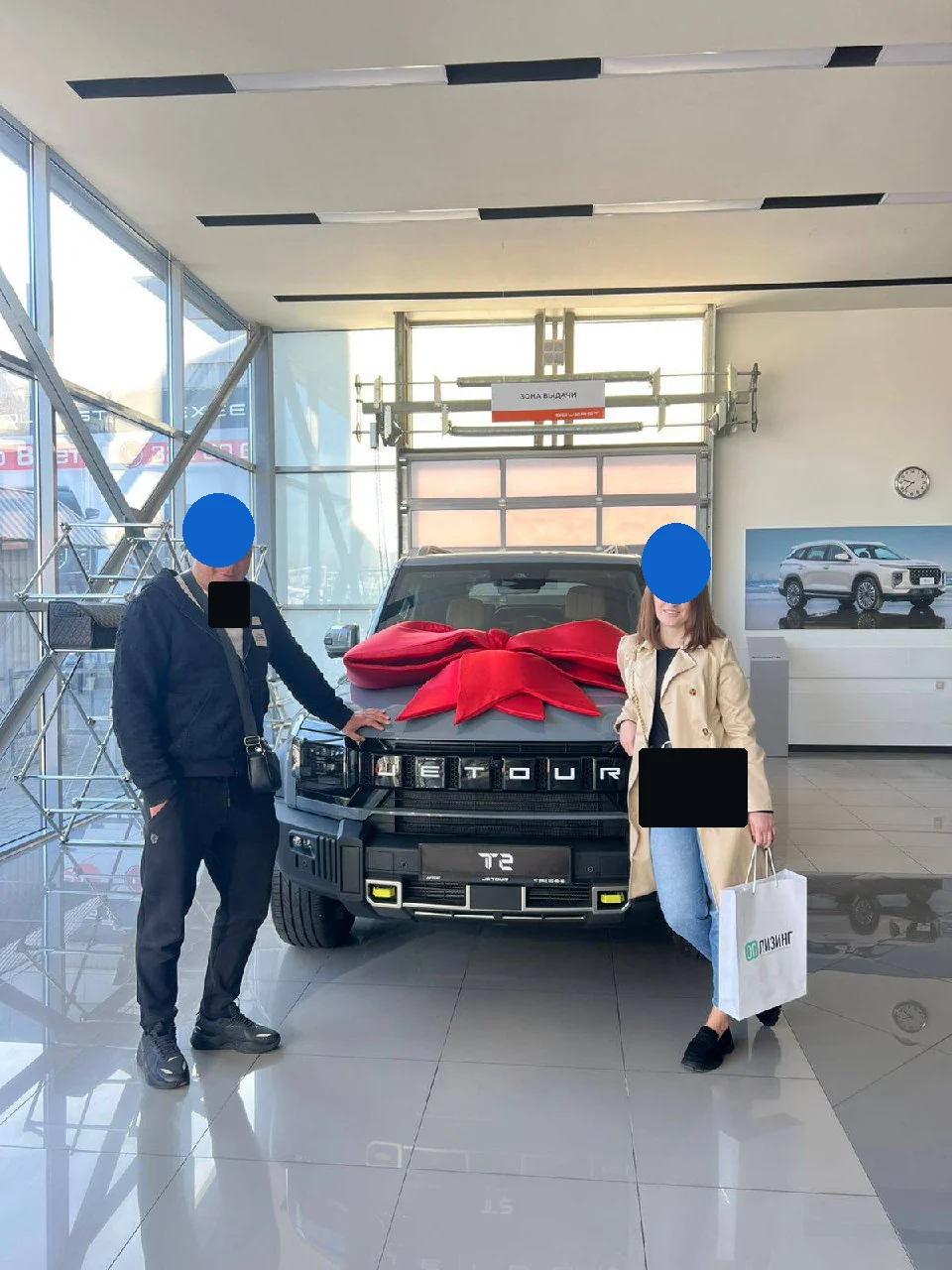 Автомобиль Jetour на выдаче
