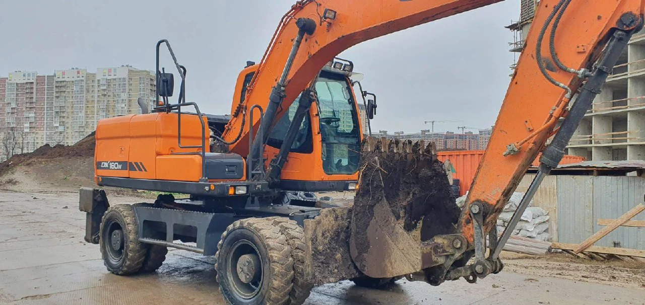 Экскаватор Doosan